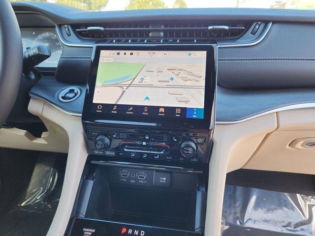 new 2025 Jeep Grand Cherokee car, priced at $44,838