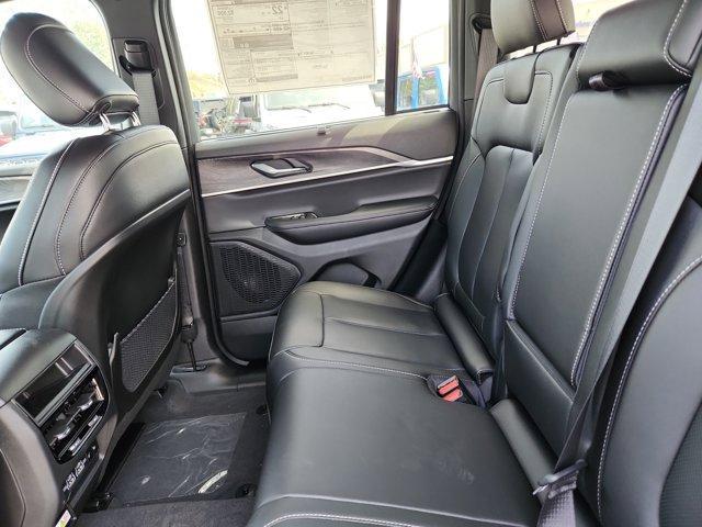 new 2025 Jeep Grand Cherokee car, priced at $53,354