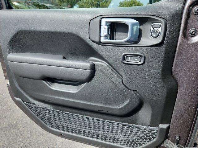 new 2025 Jeep Wrangler car, priced at $52,288