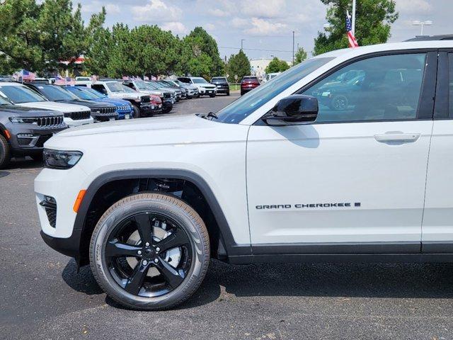 new 2024 Jeep Grand Cherokee car, priced at $45,541