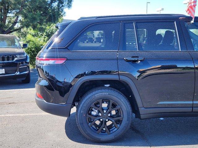 new 2024 Jeep Grand Cherokee car, priced at $39,827