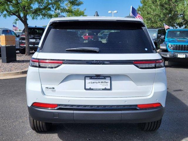 new 2024 Jeep Grand Cherokee car, priced at $45,287