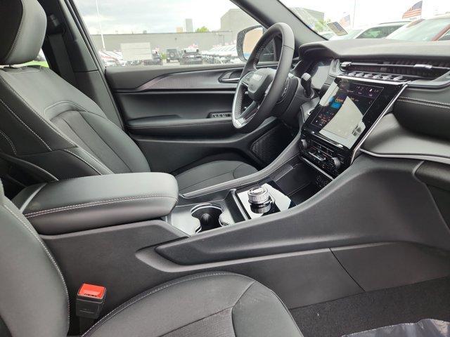new 2025 Jeep Grand Cherokee L car, priced at $45,619