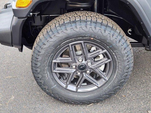 new 2025 Jeep Wrangler car, priced at $47,417
