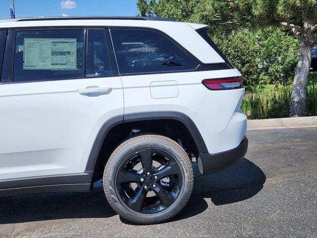 new 2024 Jeep Grand Cherokee car, priced at $48,173