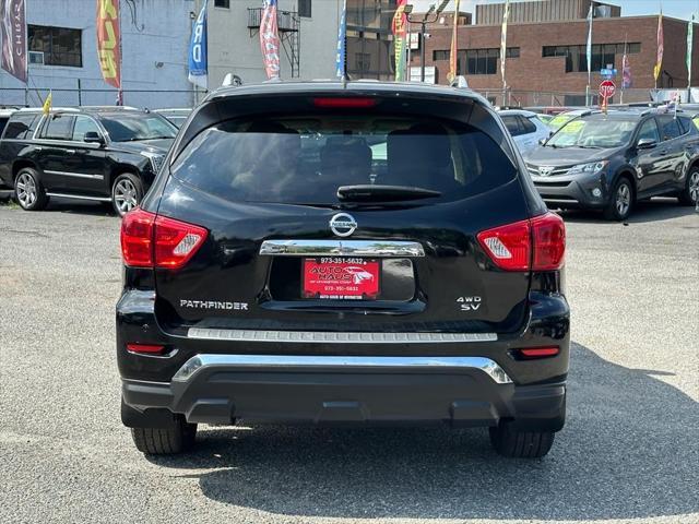 used 2017 Nissan Pathfinder car