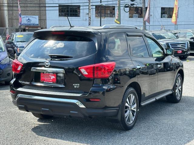 used 2017 Nissan Pathfinder car