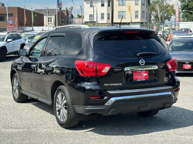 used 2017 Nissan Pathfinder car