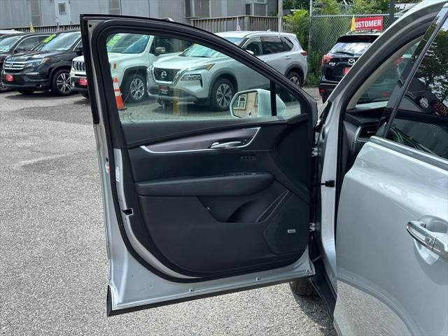 used 2019 Cadillac XT5 car, priced at $17,995