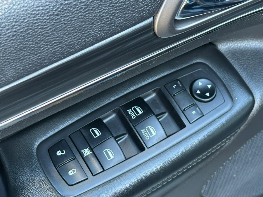 used 2019 Jeep Grand Cherokee car, priced at $16,995