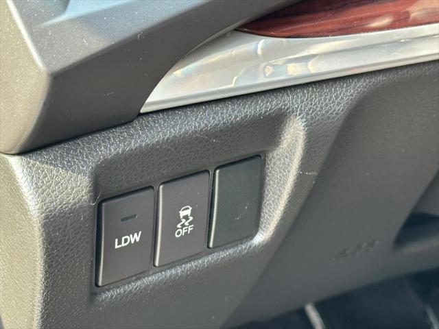 used 2014 Acura MDX car, priced at $12,995