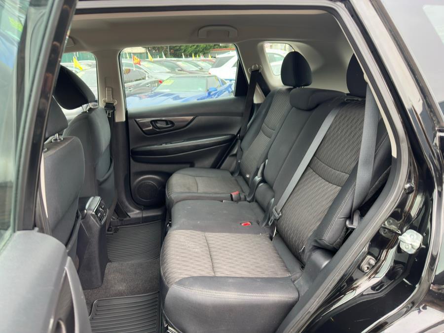 used 2019 Nissan Rogue car, priced at $10,495