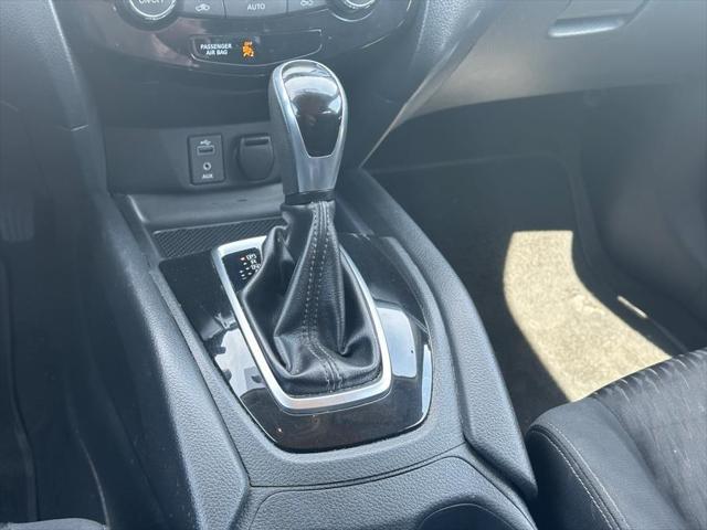 used 2017 Nissan Rogue car