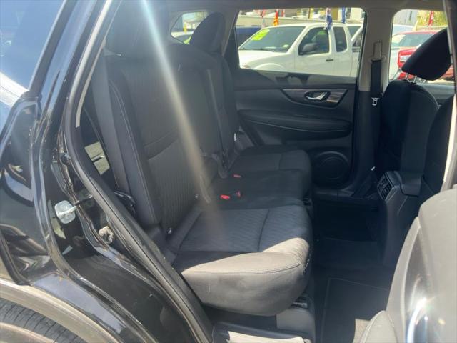 used 2017 Nissan Rogue car