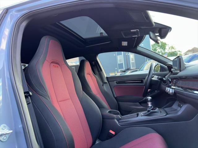 used 2022 Honda Civic Si car, priced at $31,995