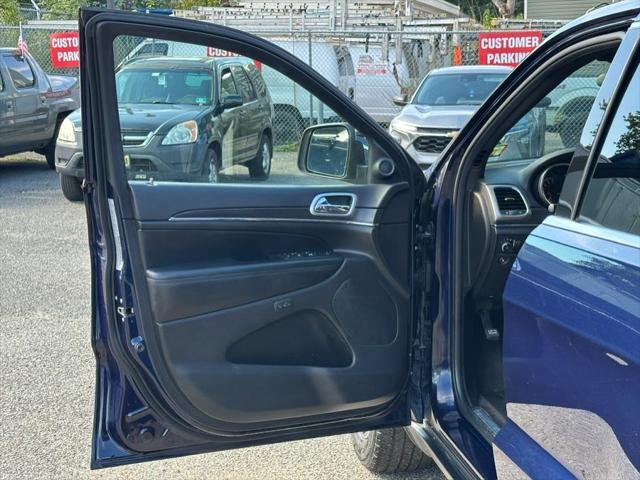 used 2018 Jeep Grand Cherokee car, priced at $15,595