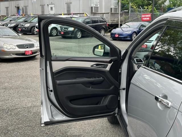 used 2014 Cadillac SRX car