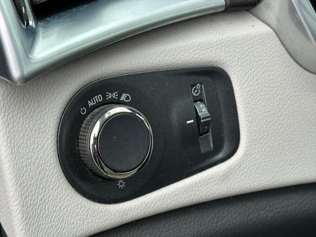 used 2014 Cadillac SRX car