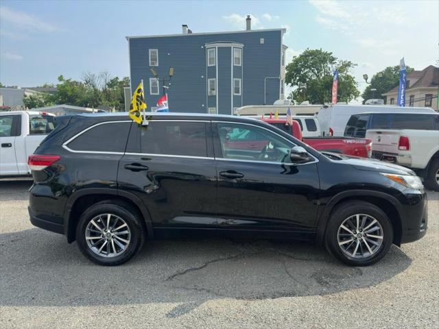 used 2017 Toyota Highlander car, priced at $17,995