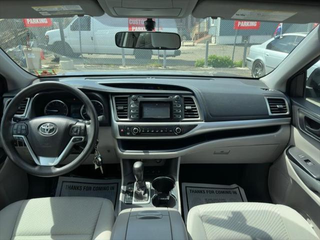used 2016 Toyota Highlander car, priced at $12,995