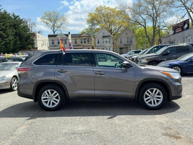 used 2016 Toyota Highlander car, priced at $12,995