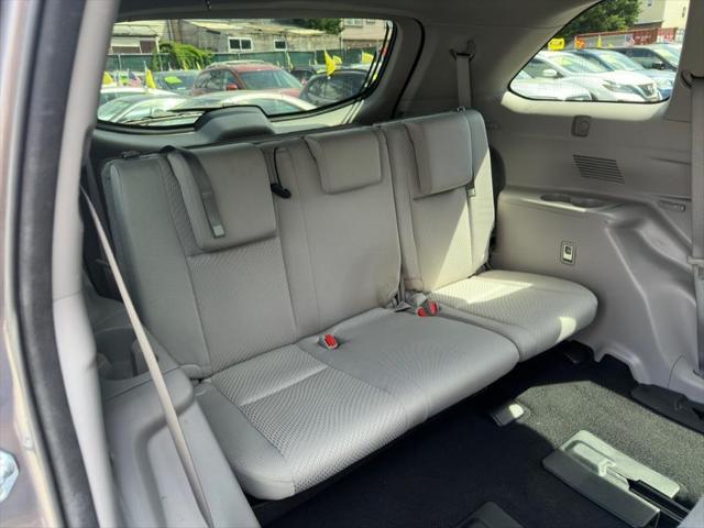 used 2016 Toyota Highlander car, priced at $12,995