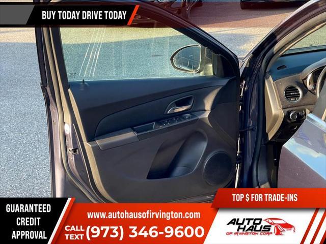 used 2014 Chevrolet Cruze car, priced at $4,995