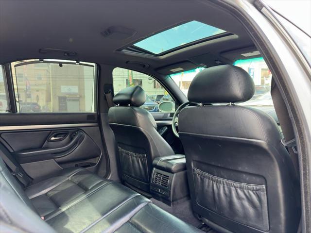 used 2000 BMW M5 car, priced at $28,995