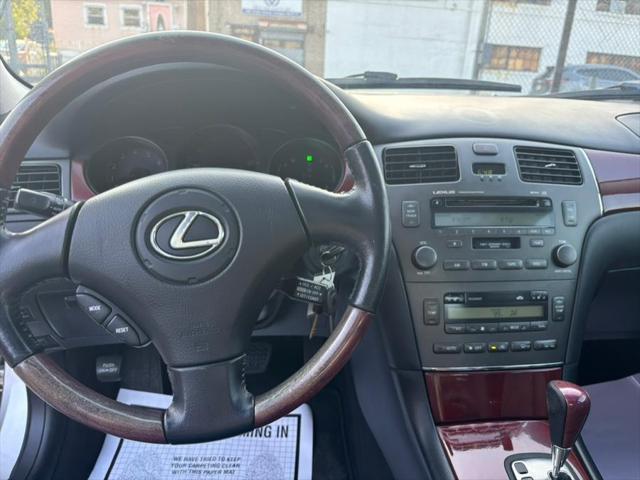 used 2002 Lexus ES 300 car, priced at $4,995