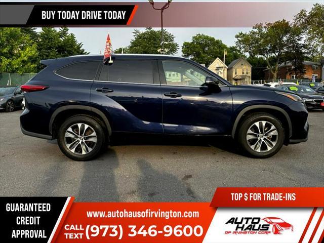 used 2021 Toyota Highlander car, priced at $30,595