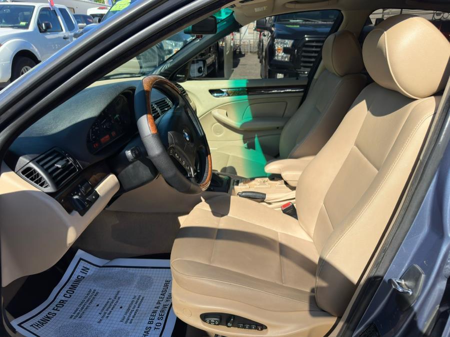 used 2002 BMW 325 car, priced at $4,995