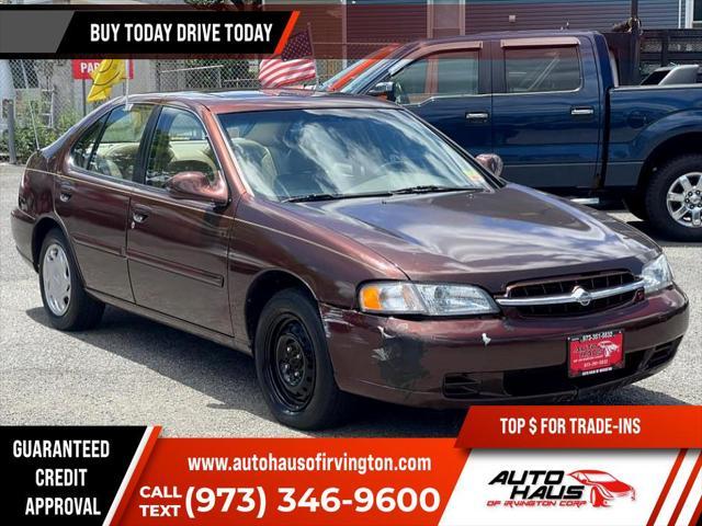 used 1998 Nissan Altima car, priced at $3,995