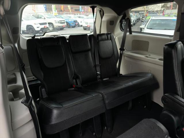 used 2019 Dodge Grand Caravan car