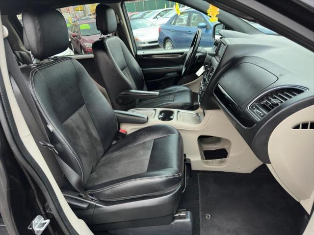 used 2019 Dodge Grand Caravan car