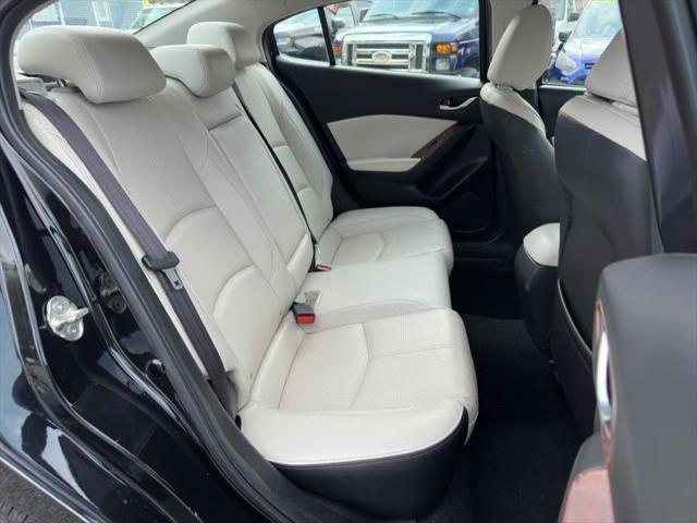 used 2017 Mazda Mazda3 car