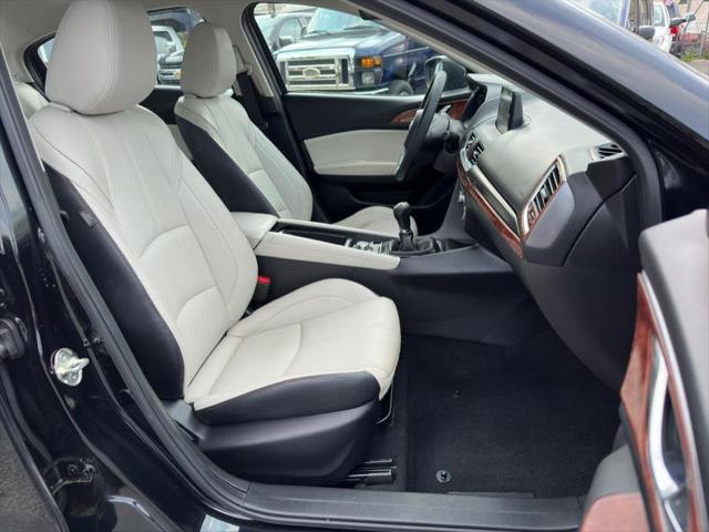 used 2017 Mazda Mazda3 car