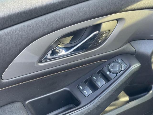 used 2020 Chevrolet Traverse car, priced at $18,995
