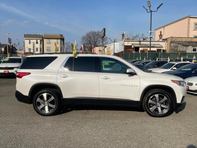 used 2020 Chevrolet Traverse car, priced at $18,995