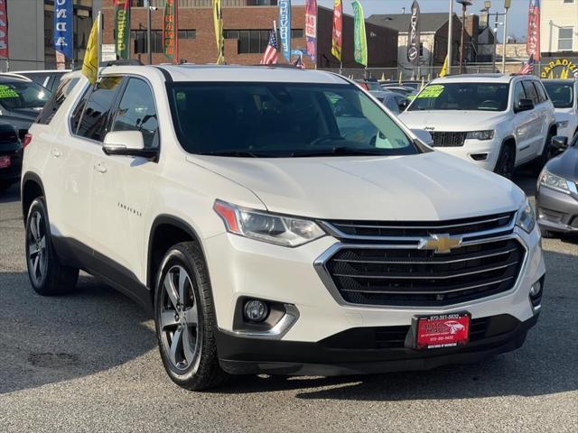 used 2020 Chevrolet Traverse car, priced at $18,995