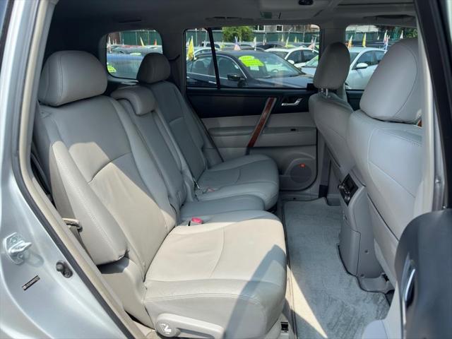 used 2008 Toyota Highlander car, priced at $7,995