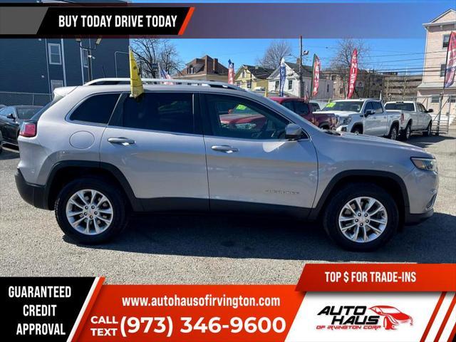 used 2019 Jeep Cherokee car, priced at $10,995