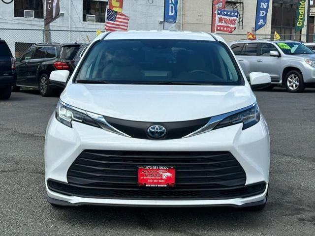 used 2021 Toyota Sienna car, priced at $29,995