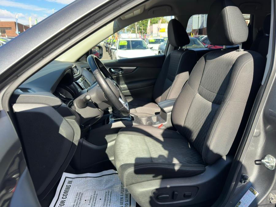 used 2020 Nissan Rogue car, priced at $14,495