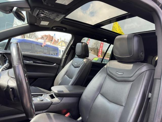 used 2022 Cadillac XT6 car, priced at $28,995