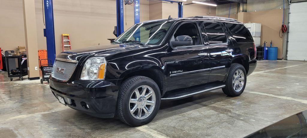 used 2009 GMC Yukon car, priced at $13,599