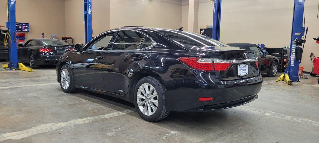 used 2014 Lexus ES 300h car, priced at $16,299