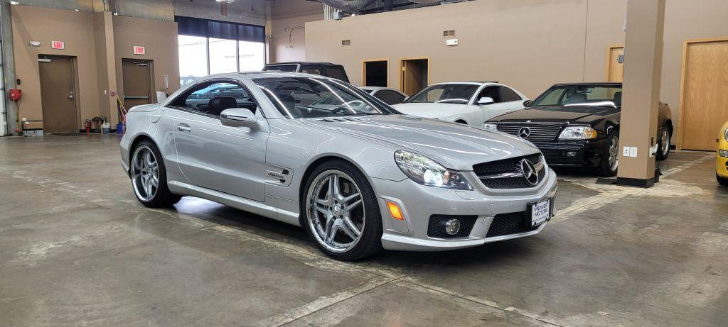 used 2009 Mercedes-Benz SL-Class car, priced at $39,699