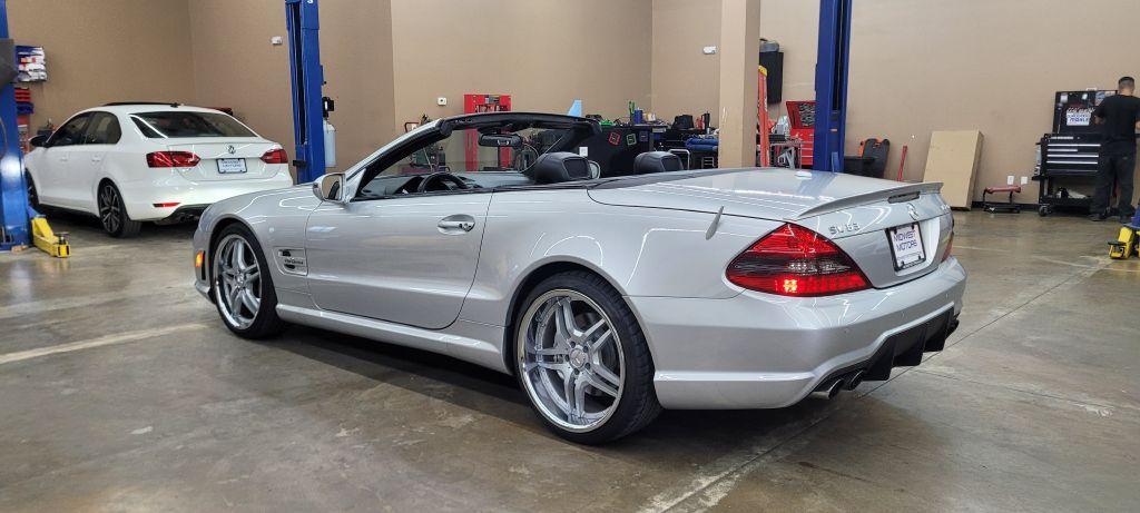 used 2009 Mercedes-Benz SL-Class car, priced at $39,699