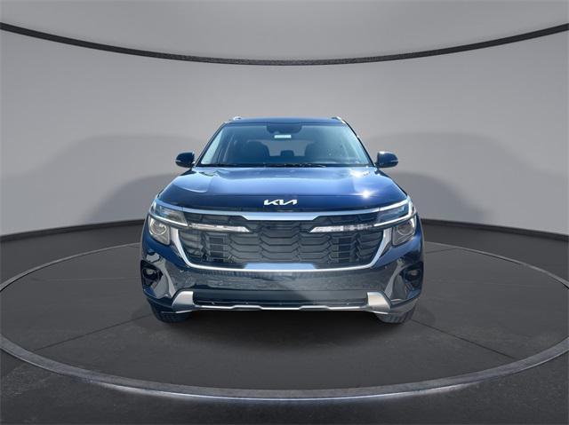 new 2025 Kia Seltos car, priced at $30,940