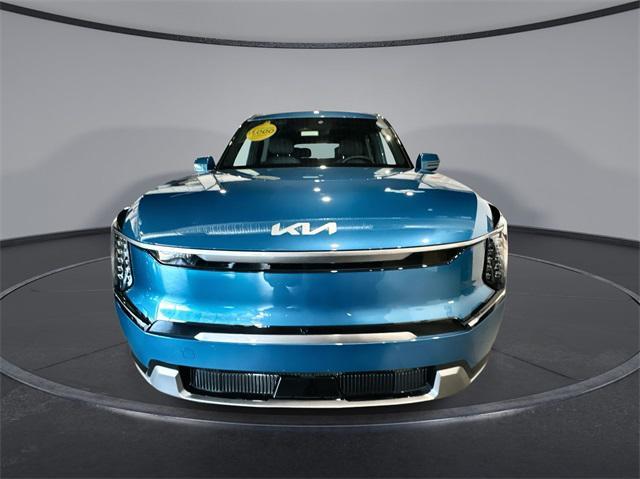 new 2024 Kia EV9 car, priced at $76,620